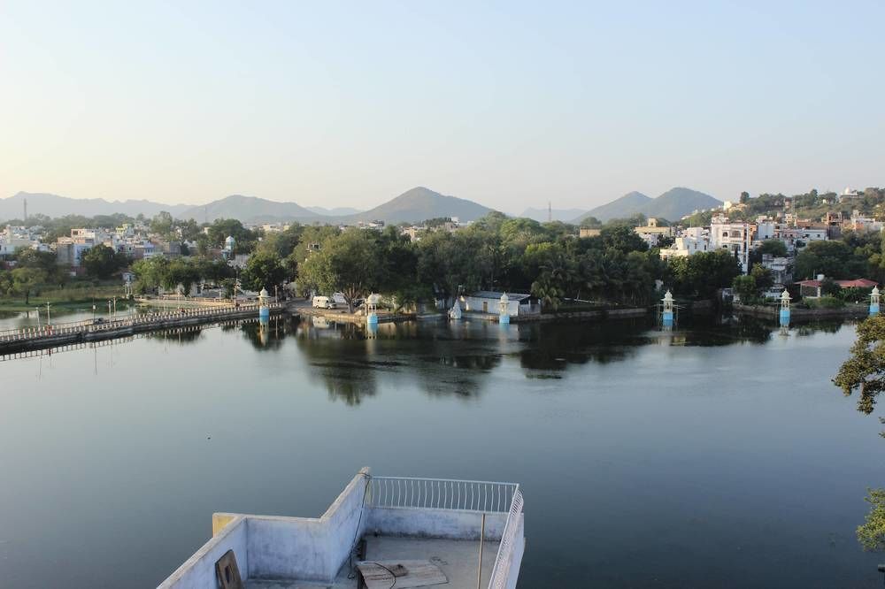 Backpacker Panda Lake Pichola Udaipur Kültér fotó