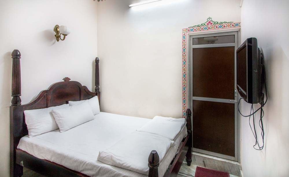 Backpacker Panda Lake Pichola Udaipur Kültér fotó